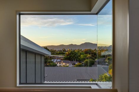 Photo of property in 12 Charlotte Way, Raumati South, Paraparaumu, 5032