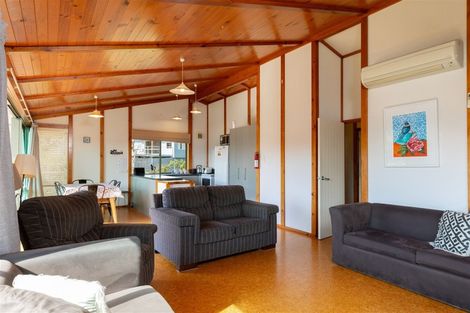 Photo of property in 21 Amelia Crescent, Waikawa, Picton, 7220