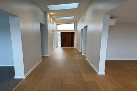 Photo of property in 14 Rotorua Grove, Aotea, Porirua, 5024