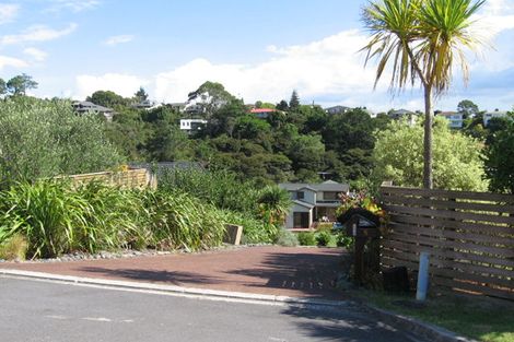 Photo of property in 7 Rosella Place, Murrays Bay, Auckland, 0630