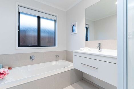 Photo of property in 76 Ledbury Drive, Rolleston, 7615