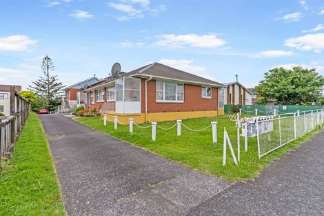 Photo of property in 4/96 Saint Lukes Road, Sandringham, Auckland, 1025