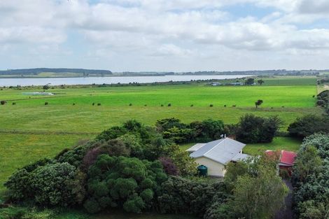 Photo of property in 218 Hokio Beach Road, Levin, 5571