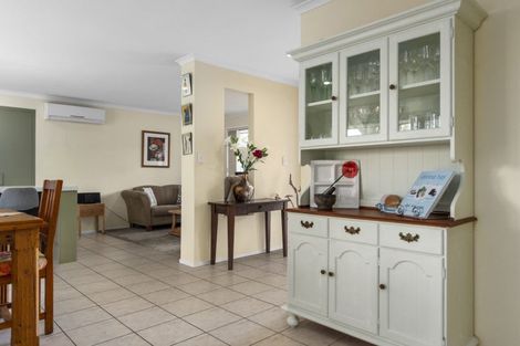 Photo of property in 10 Haden Place, Omokoroa, 3114