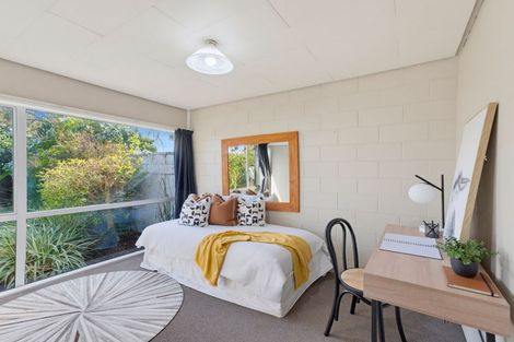 Photo of property in 1 Quinton Place, Bishopdale, Christchurch, 8053