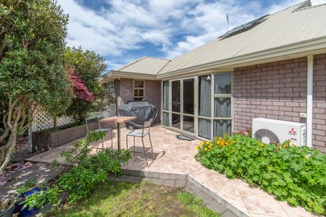 Photo of property in 23 Middleton Road, Upper Riccarton, Christchurch, 8041