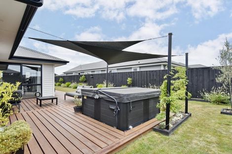 Photo of property in 65 Macphail Avenue, Rangiora, 7400