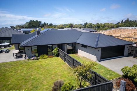 Photo of property in 123 Prestons Park Drive, Marshland, Christchurch, 8083