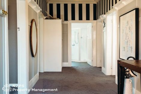 Photo of property in 372 Bay View Road, Saint Clair, Dunedin, 9012