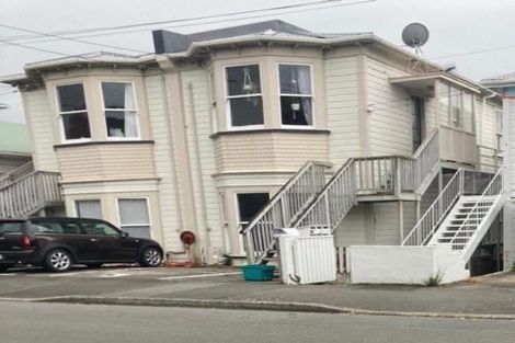 Photo of property in 63a Pirie Street, Mount Victoria, Wellington, 6011