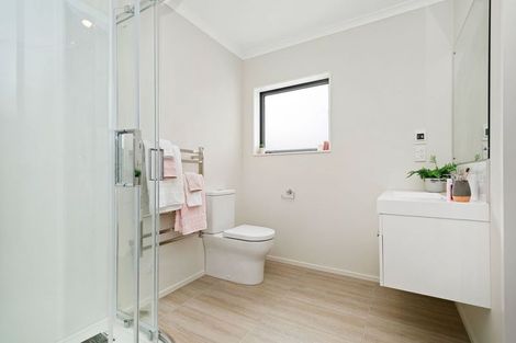 Photo of property in 127 Amesbury Drive, Churton Park, Wellington, 6037