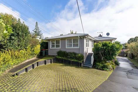 Photo of property in 1/67 Manuka Road, Bayview, Auckland, 0629