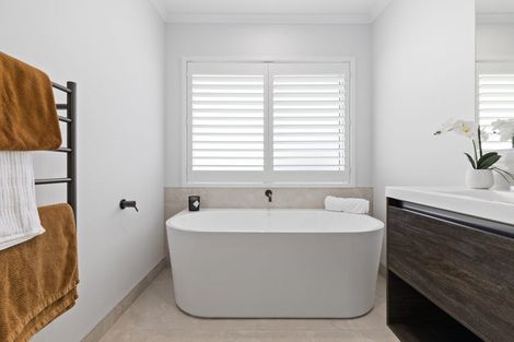 Photo of property in 2 Syme Rise, Patumahoe, 2679