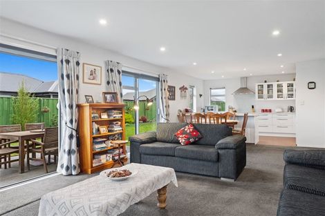 Photo of property in 10 Papawai Drive, Rangiora, 7400