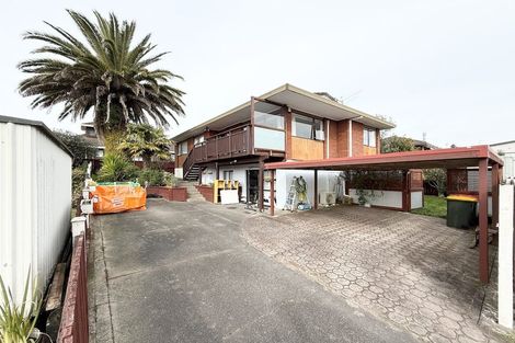 Photo of property in 2/19 Ciprian Place, Henderson, Auckland, 0612