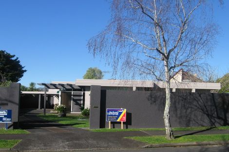 Photo of property in 11 Coulthard Terrace, Opaheke, Papakura, 2113