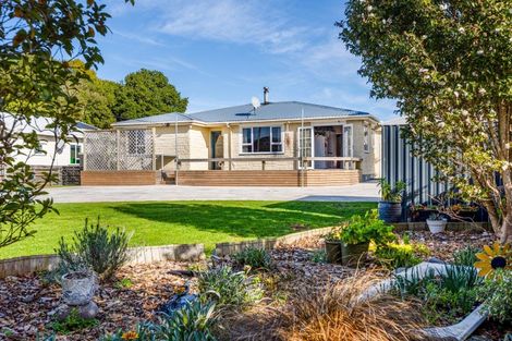 Photo of property in 16 Cumming Street, Okato, 4335