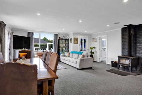 Photo of property in 30 Kahikatea Street, Inglewood, 4330