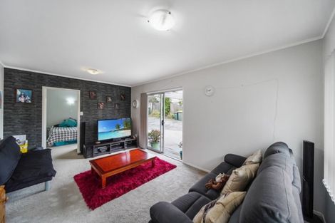 Photo of property in 1/123 Gossamer Drive, Pakuranga Heights, Auckland, 2010