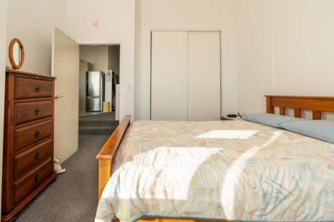 Photo of property in Stadium Garden Flats, 209/107 Thorndon Quay, Pipitea, Wellington, 6011