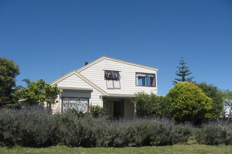 Photo of property in 14 Whenuariri Place, Maketu, Te Puke, 3189
