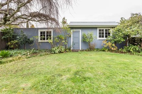 Photo of property in 8 James Cook Street, Havelock North, 4130