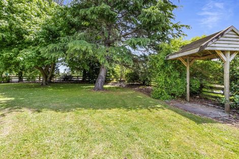 Photo of property in 113 Boord Crescent, Kumeu, 0891