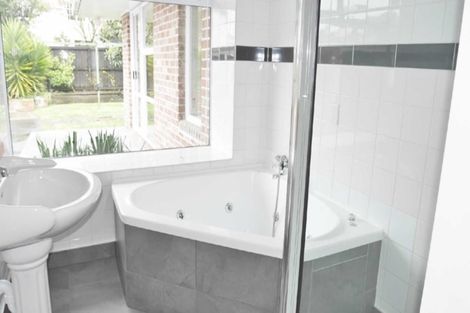 Photo of property in 99a Fendalton Road, Fendalton, Christchurch, 8014