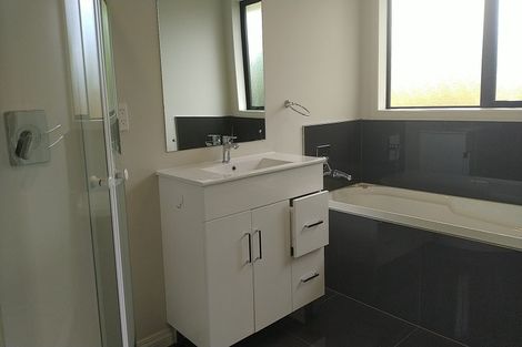 Photo of property in 32a Laurie Avenue, Papakura, 2110