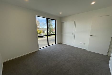 Photo of property in 1/12 Enderby Drive, Te Atatu Peninsula, Auckland, 0610
