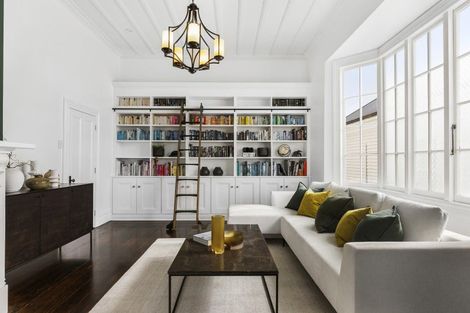 Photo of property in 43 Saint Georges Bay Road, Parnell, Auckland, 1052