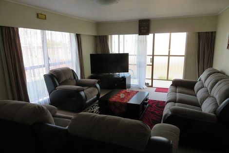 Photo of property in 1/60 Birdwood Avenue, Papatoetoe, Auckland, 2025
