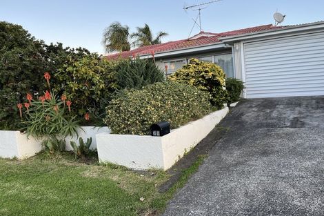 Photo of property in 65 Luton Avenue, Sunnyhills, Auckland, 2010