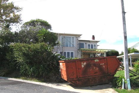 Photo of property in 35 Bayview Road, Browns Bay, Auckland, 0630