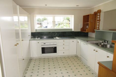 Photo of property in 21 Makora Road, Otaihanga, Paraparaumu, 5036