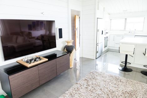 Photo of property in 19 Pyatt Crescent, Saint Johns, Auckland, 1072