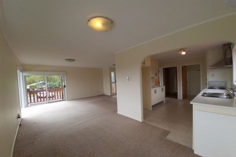 Photo of property in 23 Cairngorm Place, Highland Park, Auckland, 2010