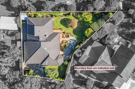 Photo of property in 2 Rosebank Grove, Waikanae, 5036