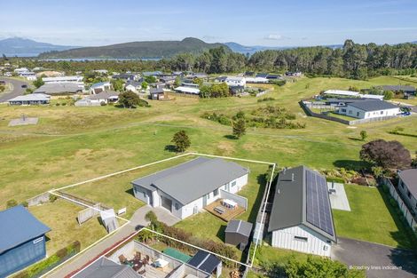 Photo of property in 112 Parekaawa Drive, Motuoapa, 3382
