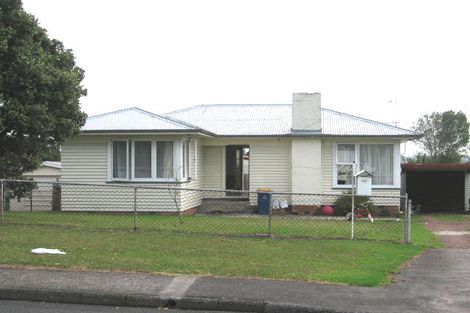 Photo of property in 42 Vera Road, Te Atatu South, Auckland, 0610