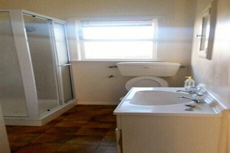 Photo of property in 60 Gibbons Street, Ebdentown, Upper Hutt, 5018