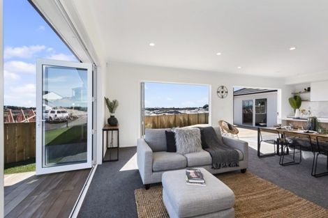 Photo of property in 18 Rose Berry Crescent, Flagstaff, Hamilton, 3210