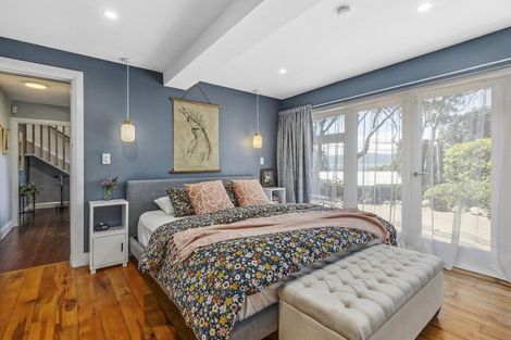 Photo of property in 96 Tio Tio Road, Seatoun, Wellington, 6022