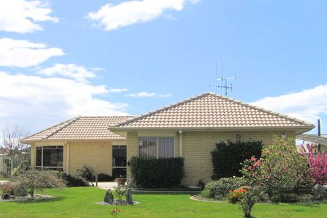 Photo of property in 25 Lavender Place, Papamoa Beach, Papamoa, 3118