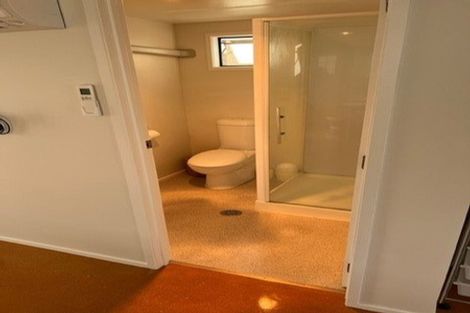 Photo of property in 41 Avonleigh Road, Green Bay, Auckland, 0604