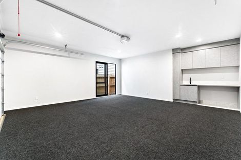 Photo of property in 6 La Bella Road, Hobsonville, Auckland, 0616