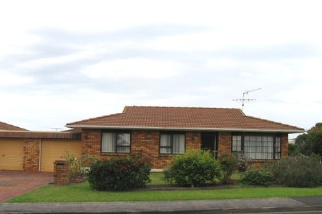Photo of property in 1/1 White Heron Drive, Massey, Auckland, 0614