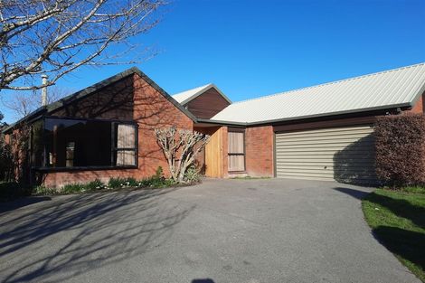 Photo of property in 3 Broadfell Avenue Avonhead Christchurch City