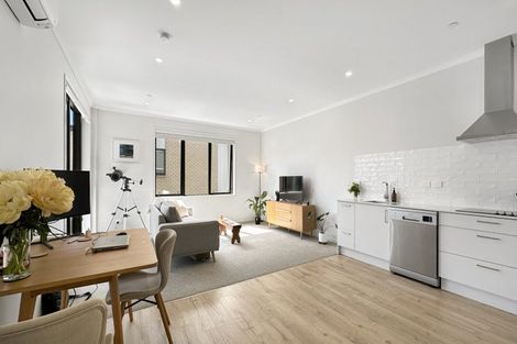 Photo of property in 5/96 Clark Road, Hobsonville, Auckland, 0616