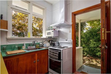 Photo of property in 35 Branxholm Street, Roxburgh, 9500